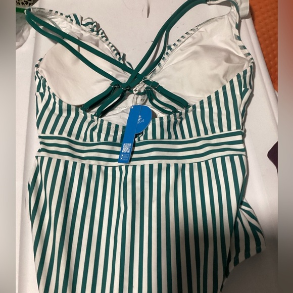 Women One Piece Swimsuit Tummy Control Bathing Suit Ruffled V Neck Swimwear NWT - Picture 2 of 2